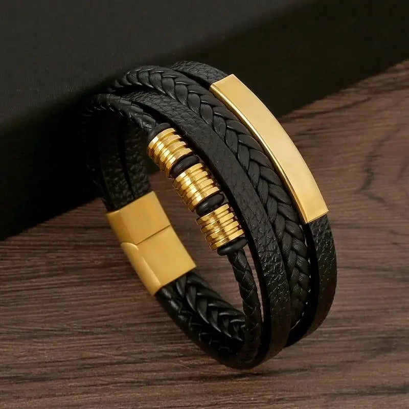 Pulsera trenzada de cuero para hombre con detalle metálico en capas, accesorio llamativo