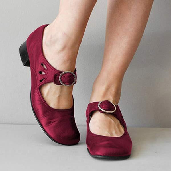 Women’s Leather Mary Jane Shoes – Buckled Closed-Toe Low-Heel Style for Vintage-Inspired Daily Wear Smart Casual Outfits Workdays and City Dressing