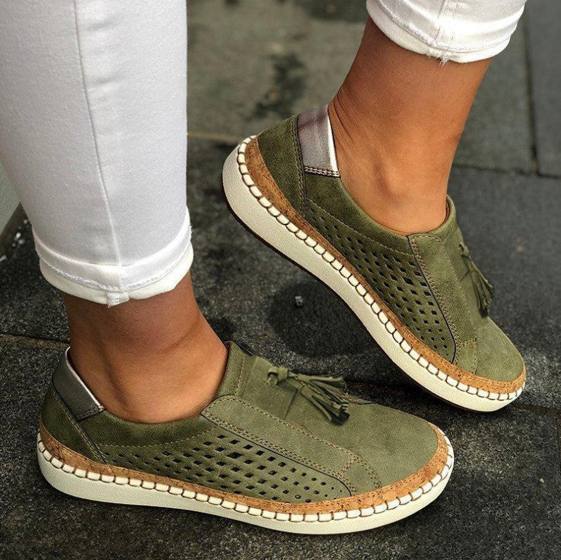 Damesneakers med perforering og slip-on-design – lette vandresko med kvastdetalje og plateau til rejser, weekendture, shopping, afslappet bybrug og hverdagsstil om sommeren