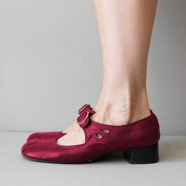 Women’s Leather Mary Jane Shoes – Buckled Closed-Toe Low-Heel Style for Vintage-Inspired Daily Wear Smart Casual Outfits Workdays and City Dressing