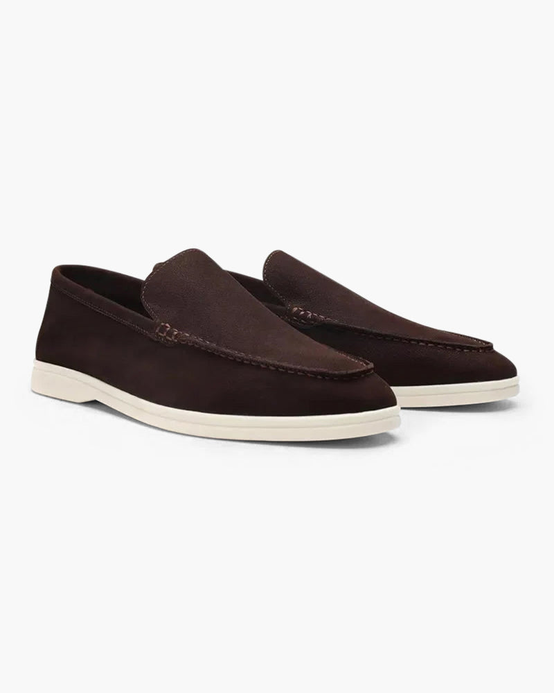 Herre loafers i tekstureret læder med fleksibel kontrastsål