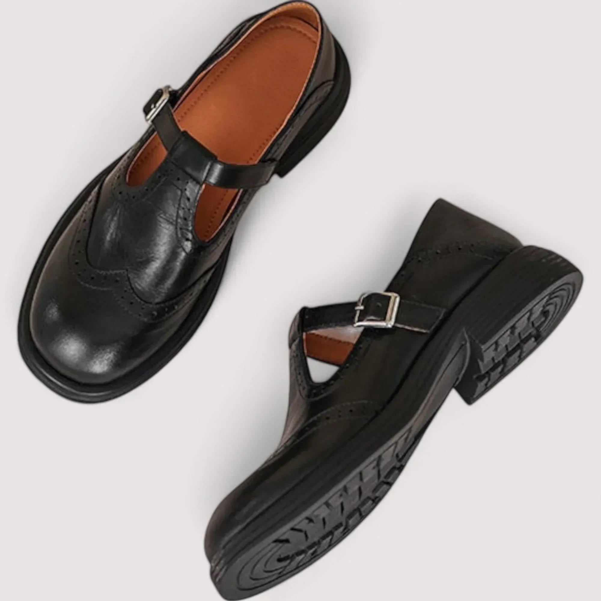 Sapatos Brogue de senhora com tira em T – rasos de biqueira redonda com fivela para o escritório e uso diário