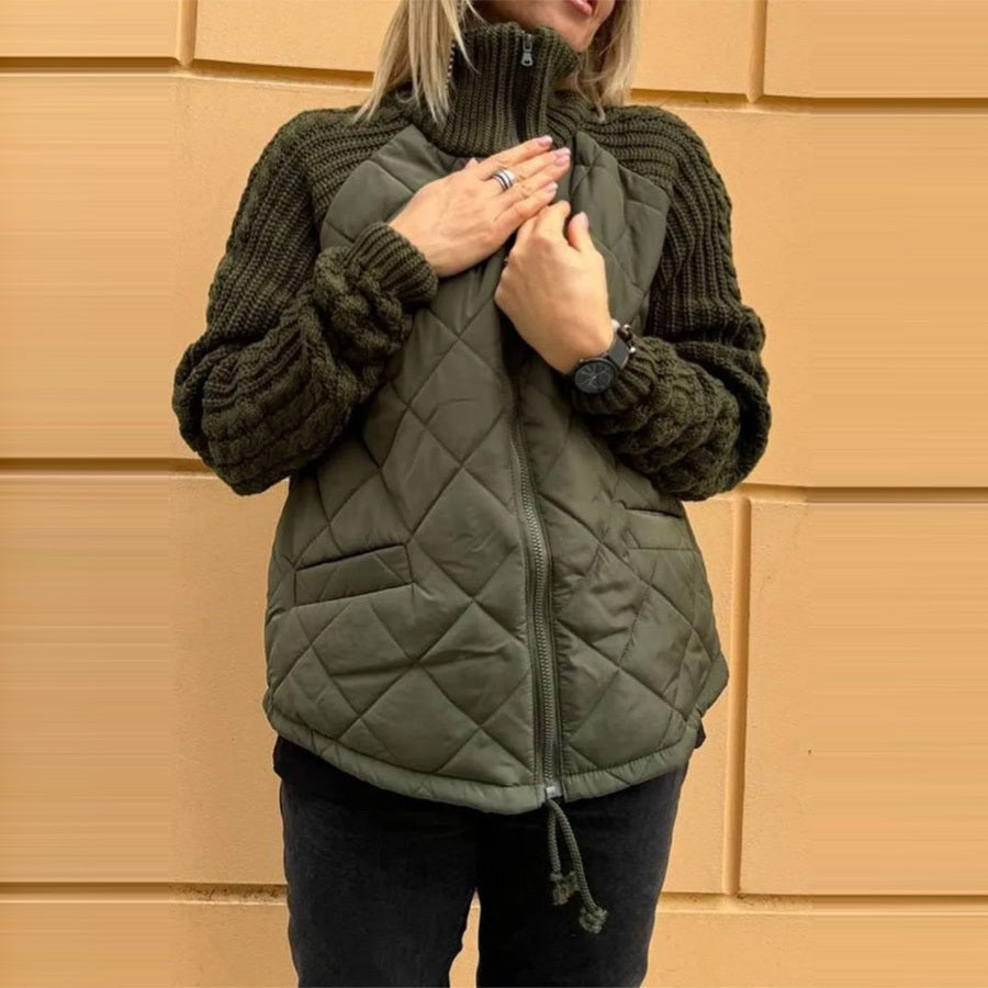 Damen-Winterjacke mit Steppung und Strickärmeln – kurze Schicht mit hohem Kragen und Reißverschluss für lässigen Alltag bei kaltem Wetter