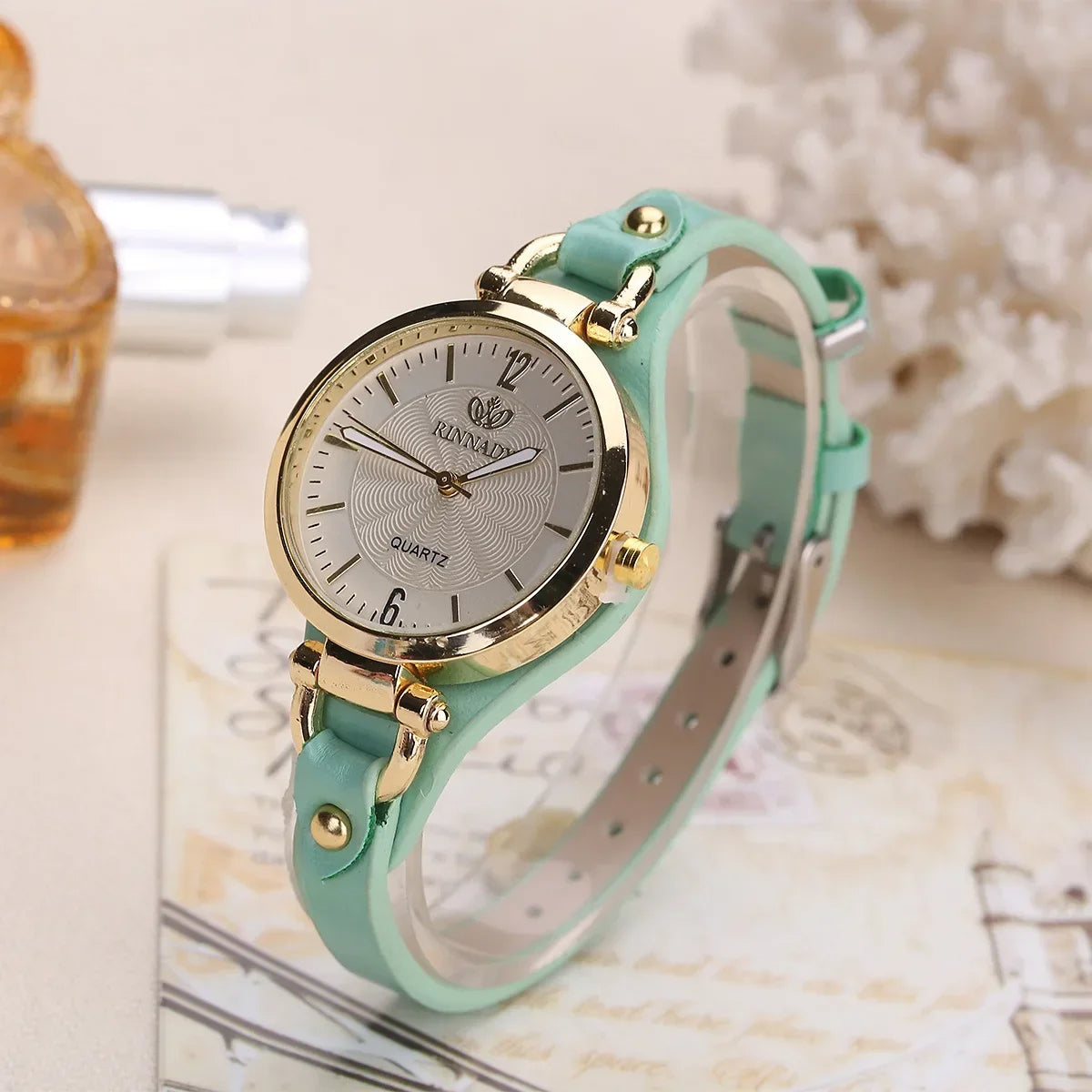 Women’s Vintage Quartz Watch – Gold-Tone Round Dial with Adjustable Vegan Leather Strap for Everyday and Formal Wear