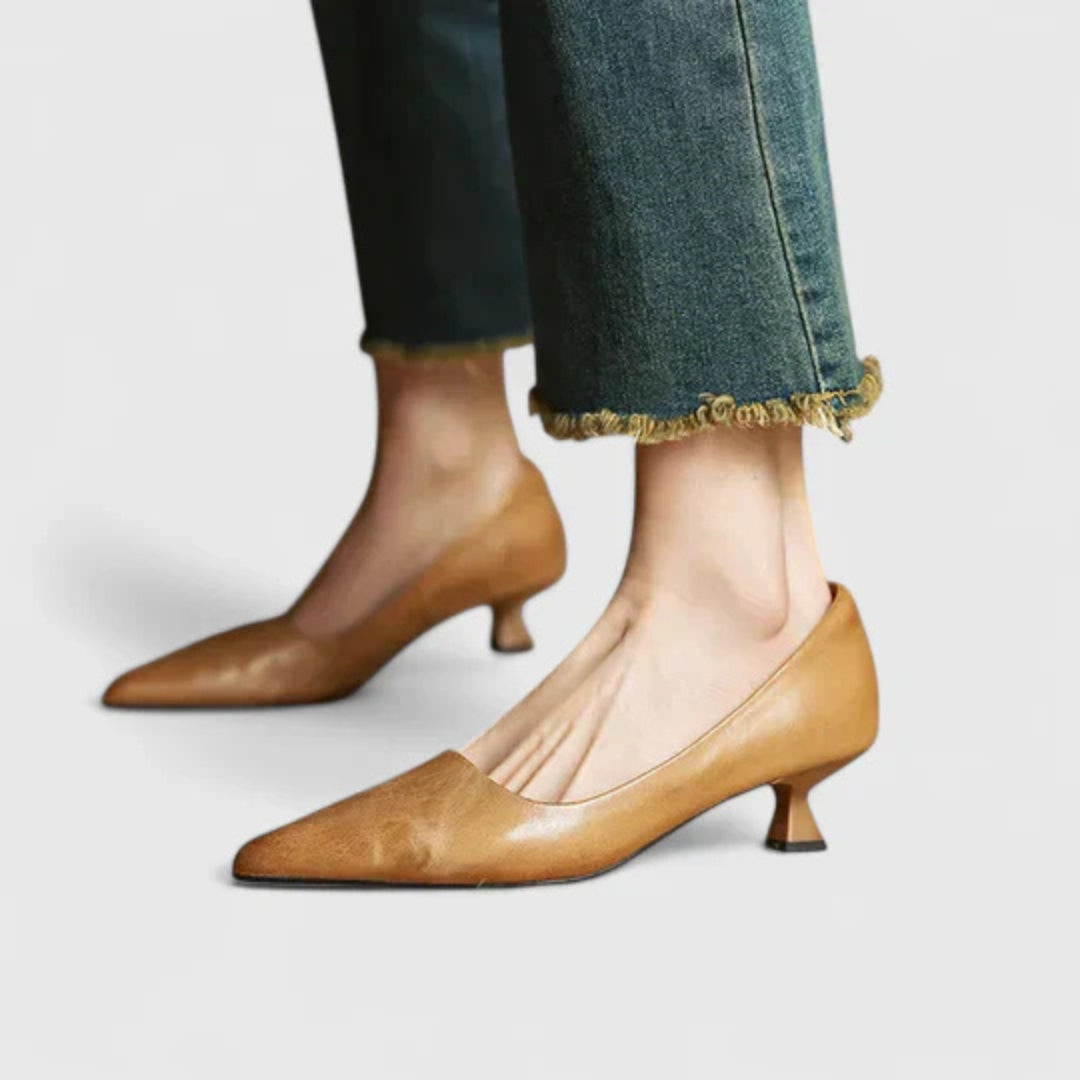 Sapatos de salto baixo pontiagudos para mulher – Calçado elegante para o escritório e para ocasiões noturnas