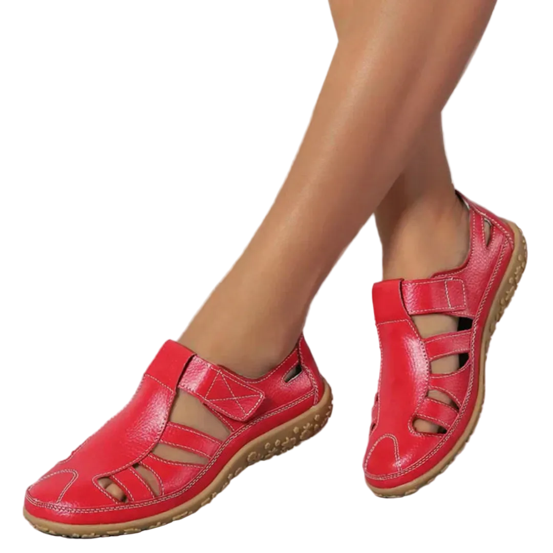 Damen-Sandalen mit geschlossener Zehenpartie und verstellbarem Riemen – Lässige Schuhe mit Aussparungen für jeden Sommertag