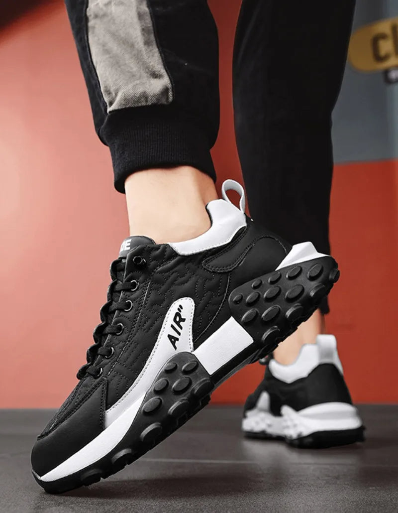 Herreplatformsneakers med chunky sål og street style
