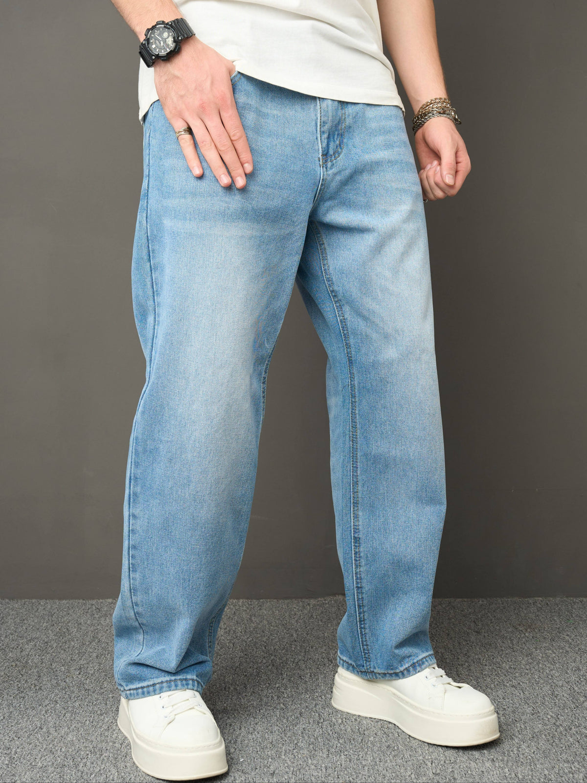 Men’s Relaxed Straight-Leg Jeans – Classic Denim for Everyday Casual Wear