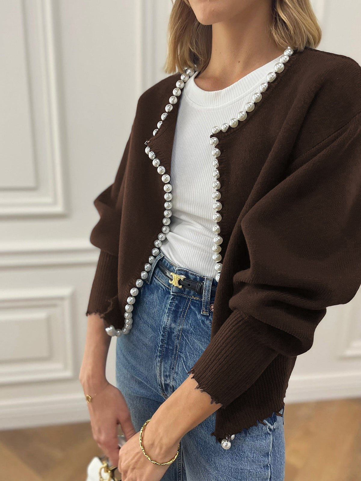 Elegant gebreid damesvest met parelversiering en ribmanchetten - losvallend vest met open voorkant voor chic-casual kleding in de herfst en winter