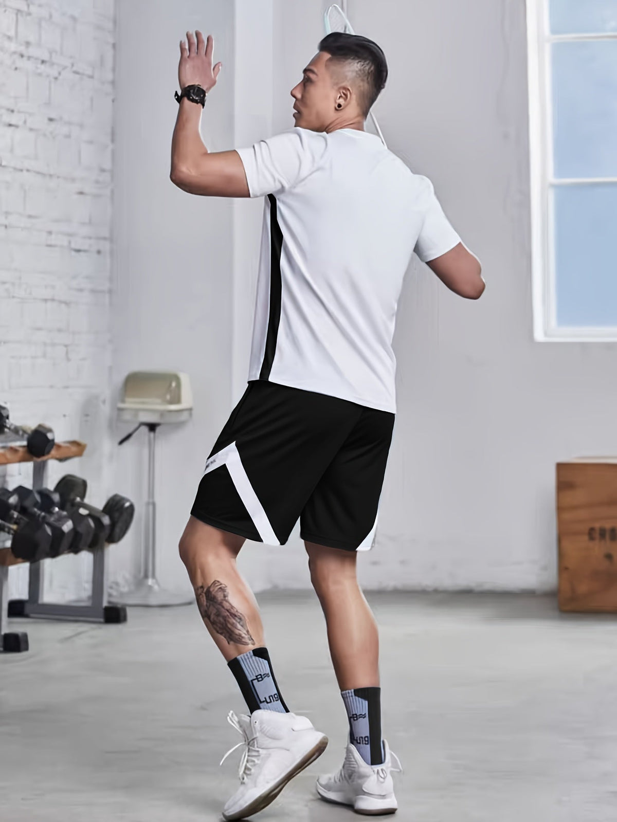 Herren-Sportset – Sportliches Trainingsoberteil mit kurzen Ärmeln und passenden Laufshorts