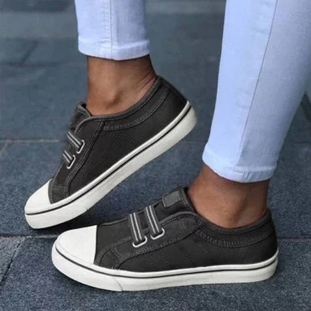 Women’s Double-Strap Low-Top Sneakers – Casual Hook-and-Loop Canvas-Style Trainers with Contrast Toe Cap for Everyday Wear