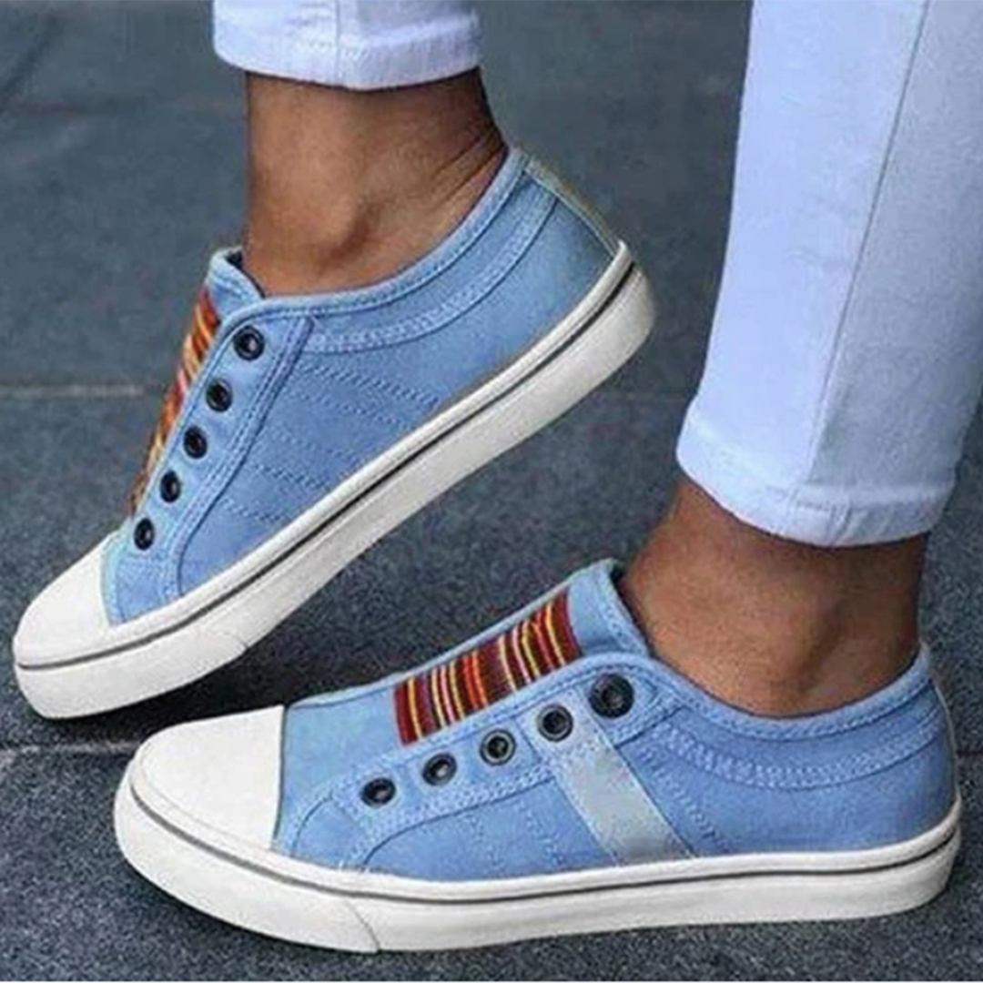 Women’s Double-Strap Low-Top Sneakers – Casual Hook-and-Loop Canvas-Style Trainers with Contrast Toe Cap for Everyday Wear