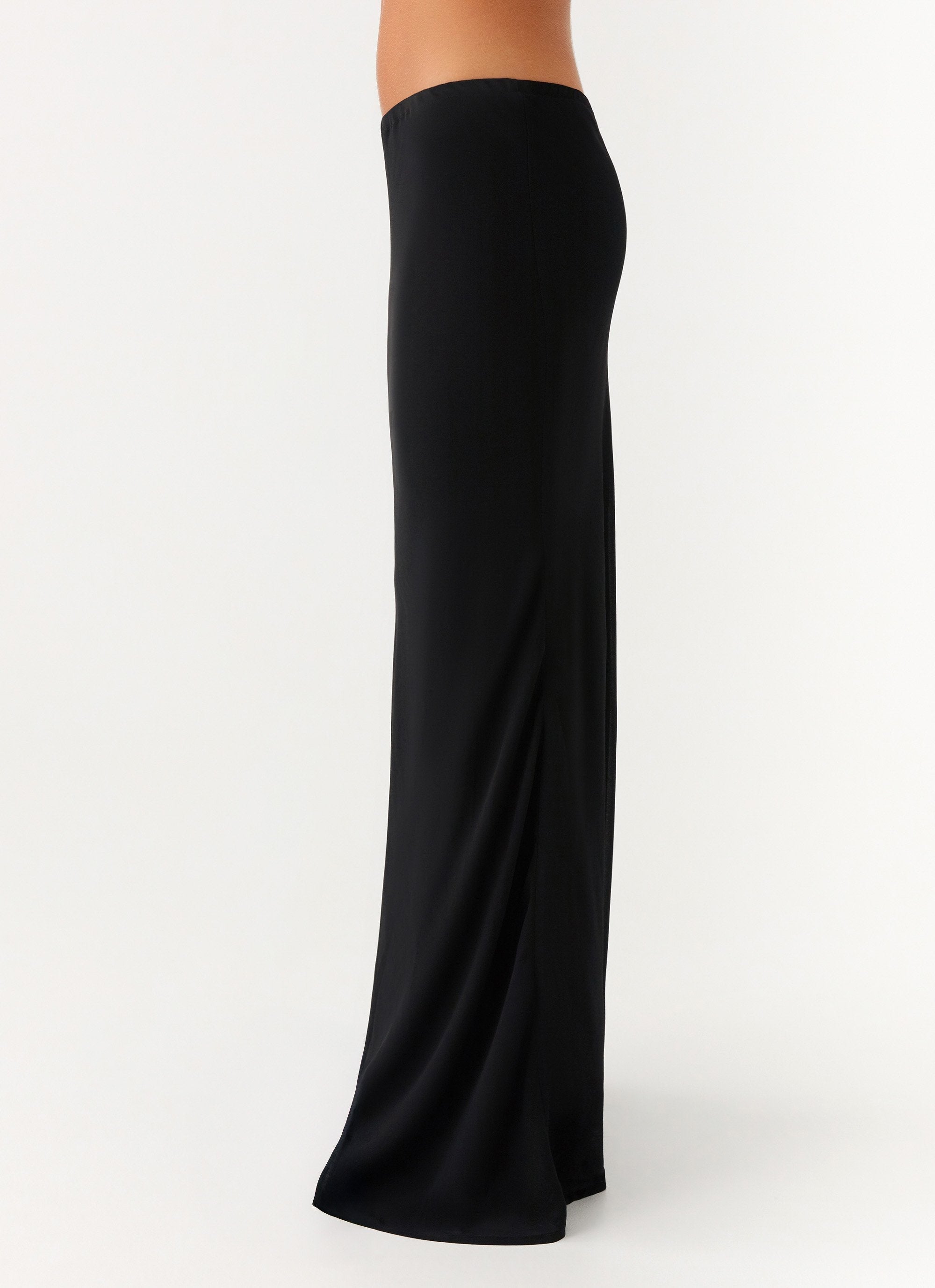 Women’s Chiffon Maxi Skirt Sleek High Waist Flowing Fit