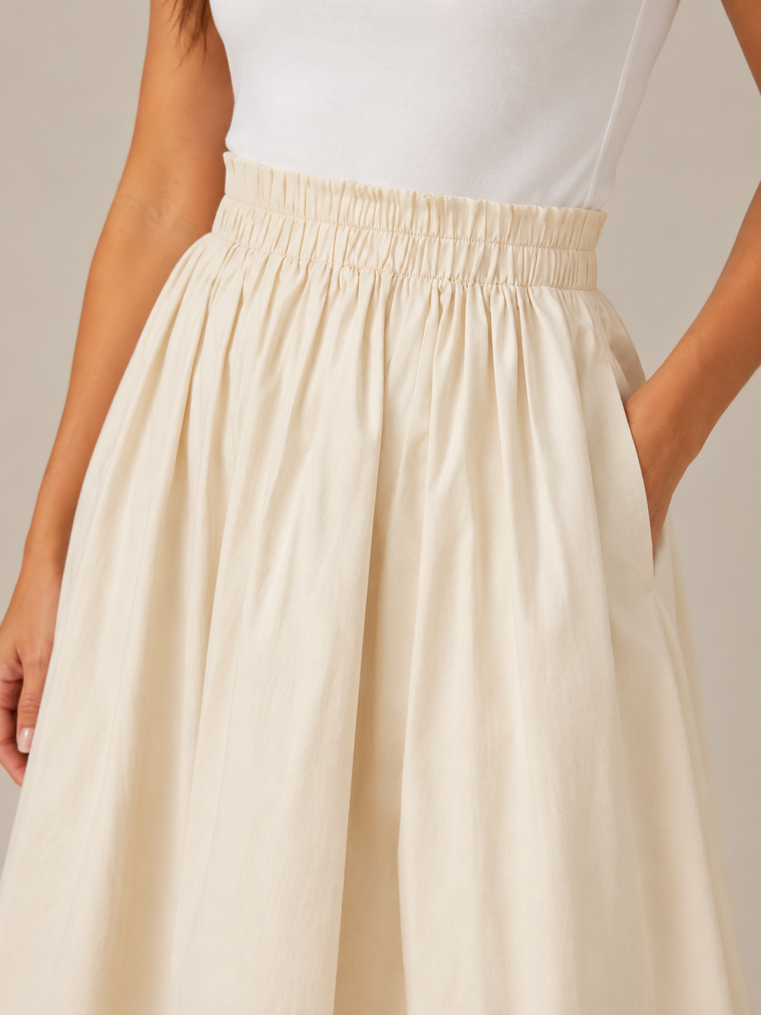 Women’s Elasticated A-Line Midi Skirt – High-Waisted Flowing Design with Soft Pleats and Pockets for Work and Everyday Wear