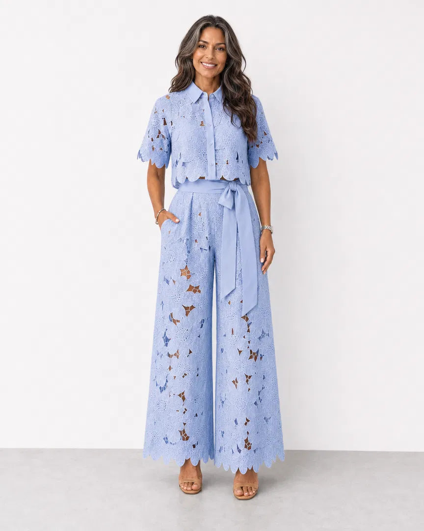 Ensemble coordonné pour femme en dentelle ajourée – chemise courte et pantalon palazzo pour les événements du printemps et de l’été