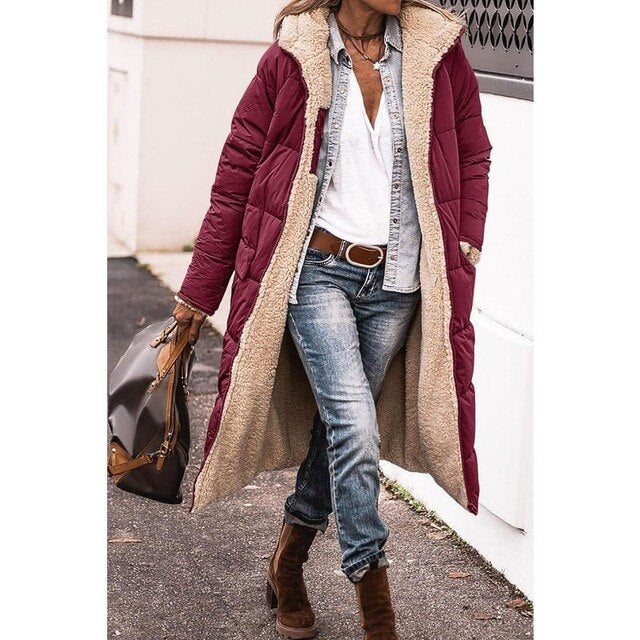 Manteau long à capuche pour femme en polaire sherpa – couche d’hiver chaude à brandebourgs pour se protéger du froid au quotidien
