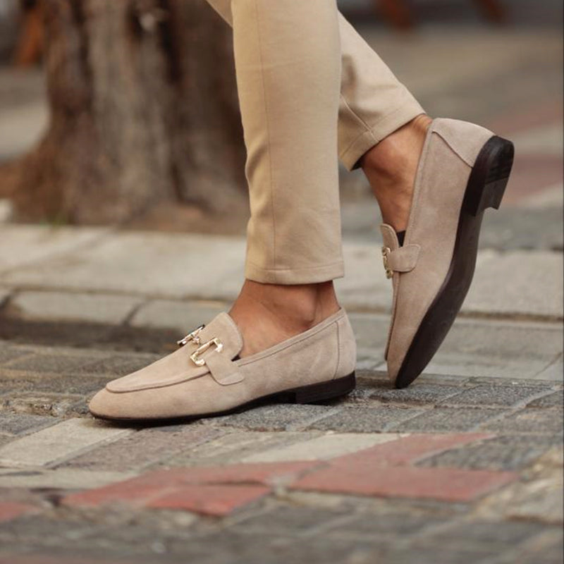 Pantofi bărbătești eleganți slip-on din piele întoarsă cu cataramă în formă de potcoavă