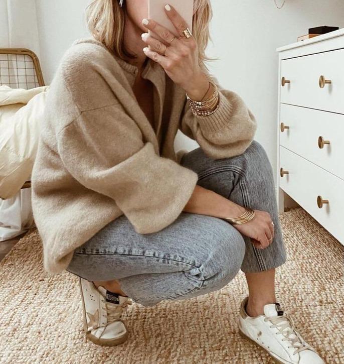 Women’s Soft Oversized Cardigan – Relaxed Button-Front Knit for Home and Weekend Layering