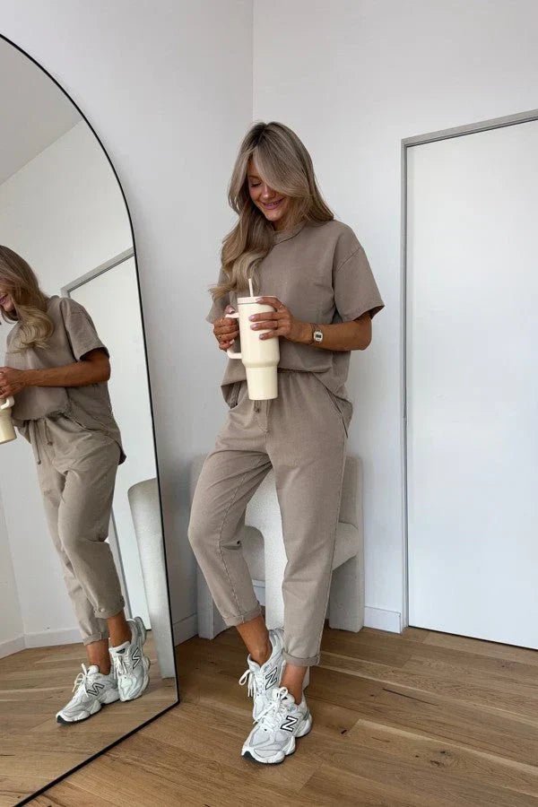 Dámská domácí souprava z bavlněné směsi – oversized tričko a šortky se stahovací šňůrkou na doma, cestování a vyřizování pochůzek