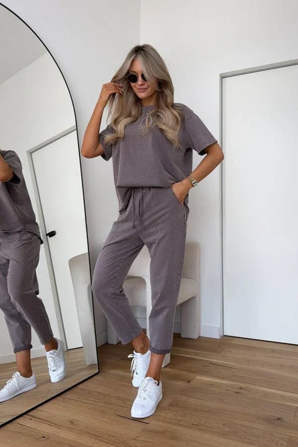 Dámská domácí souprava z bavlněné směsi – oversized tričko a šortky se stahovací šňůrkou na doma, cestování a vyřizování pochůzek