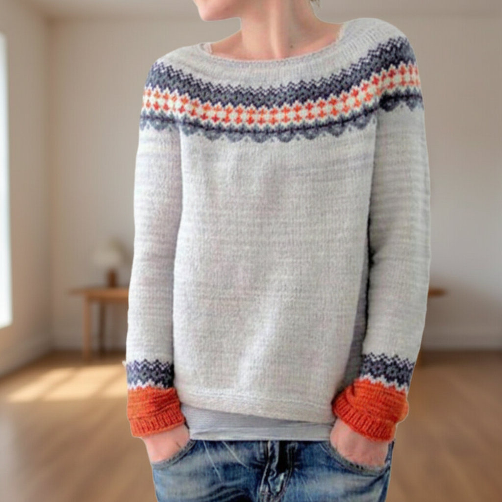 Dame strikket rundhalset sweater med print og ribkanter ved ærmerne