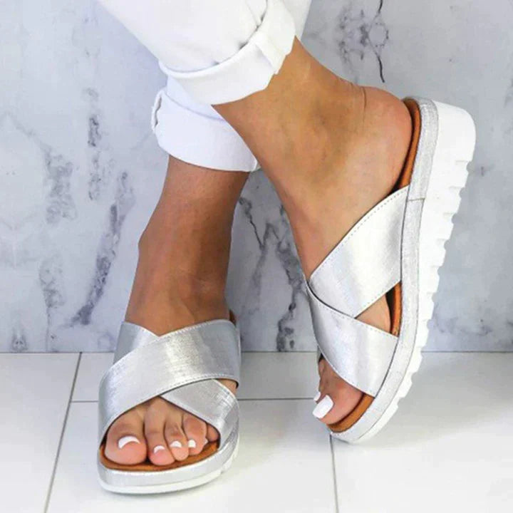 Women’s Platform Slide Sandals – Cross Strap Summer Footwear for Everyday Comfort