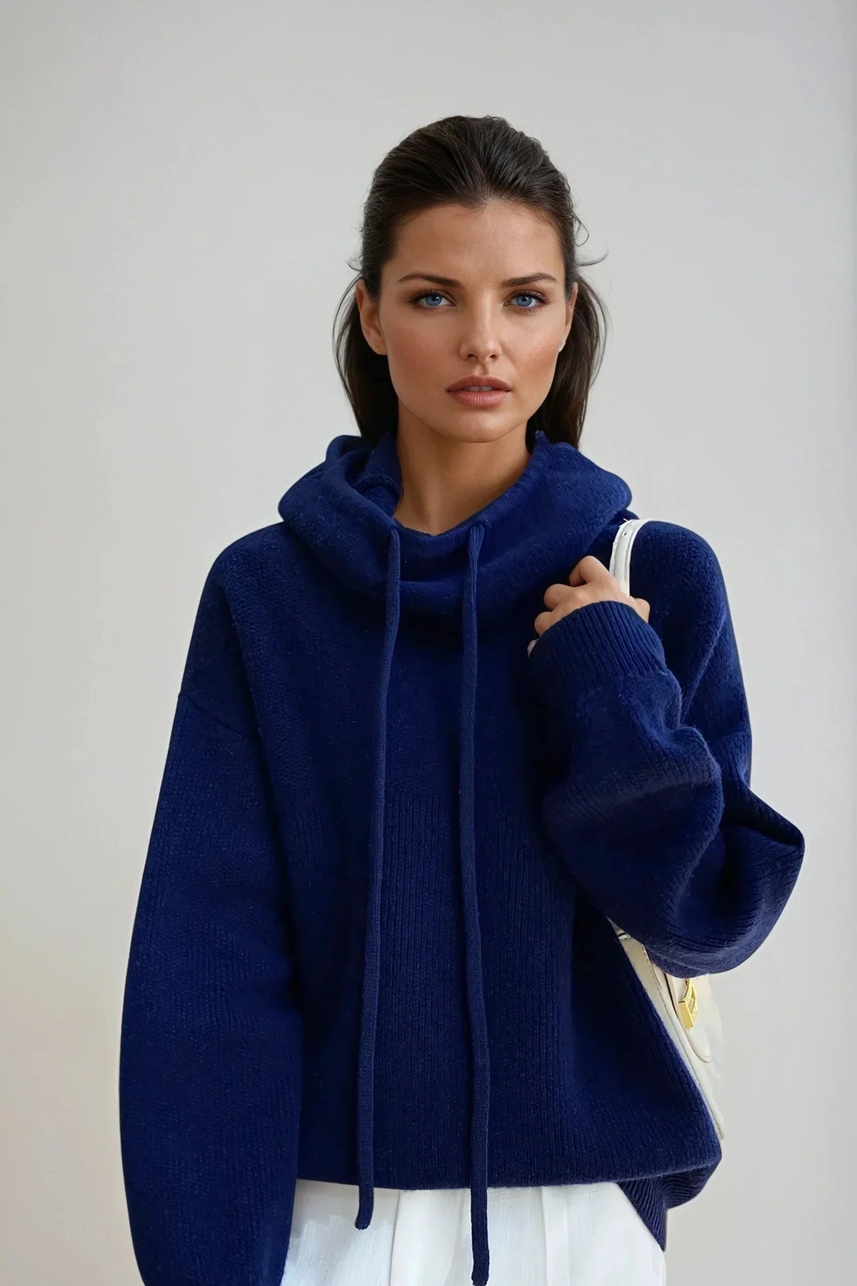 Women's Oversized Hooded Knitted Sweater with High Cowl Neck and Adjustable Drawstrings – Chunky Textured Long Sleeve Pullover with Relaxed Fit and Ribbed Trims for Cosy Autumn and Winter Casual Wear