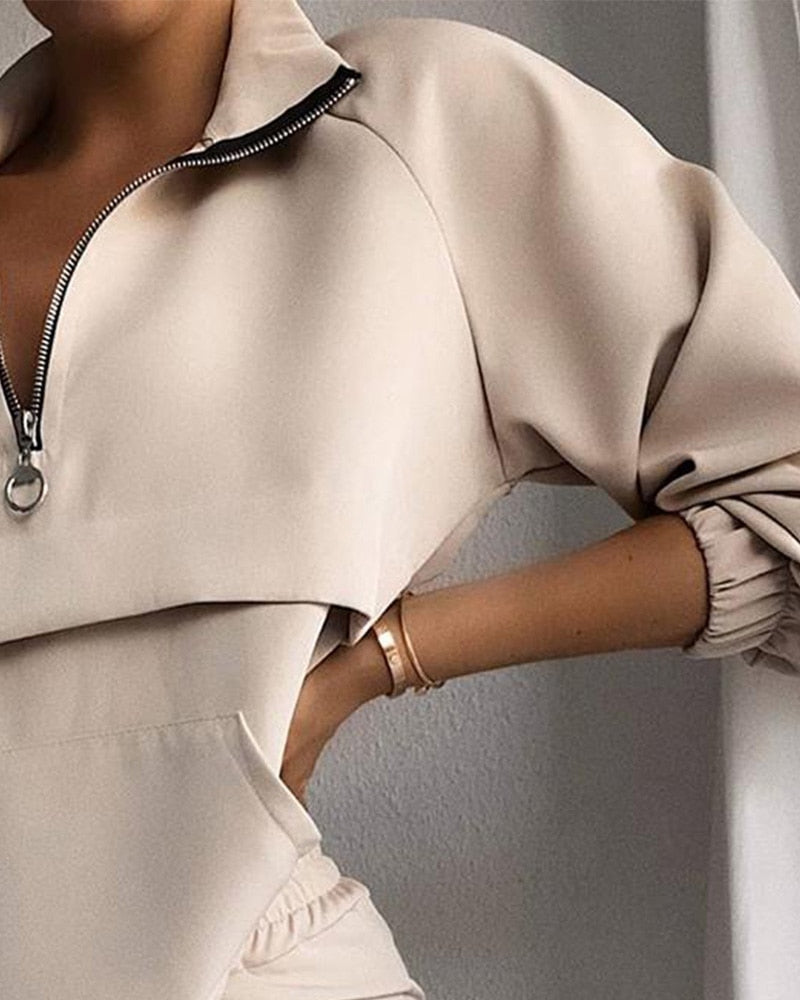 Sweatshirt voor dames met halve rits en kangoeroezak – ontspannen model van katoenmix met opstaande kraag en gerimpelde manchetten