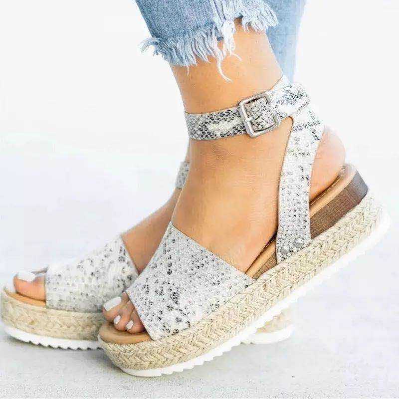 Damskie sandały espadryle na platformie z paskami zapinanymi wokół kostki – letnie buty z odkrytymi palcami na wakacje