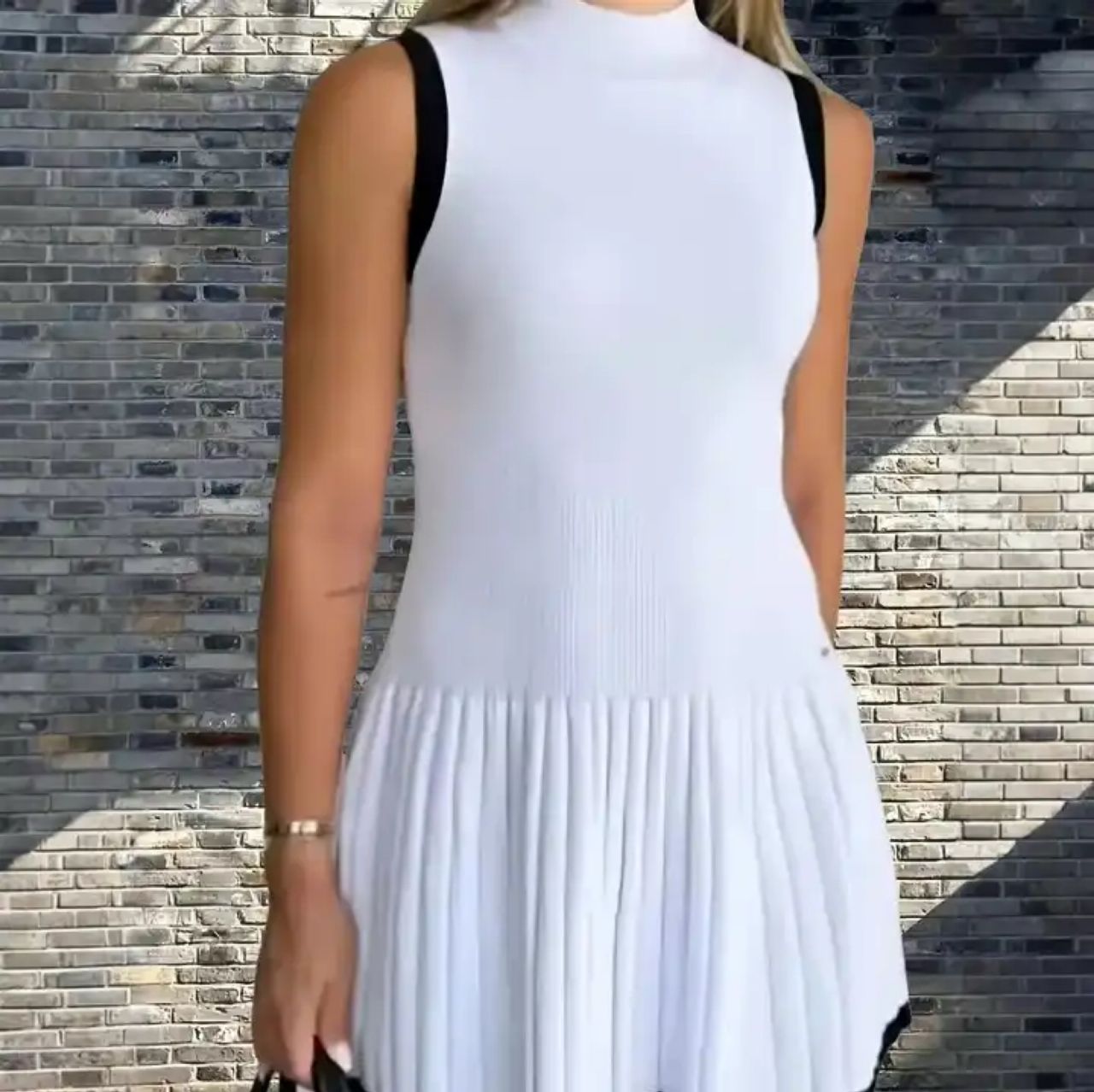 Women’s Sleeveless Knit Mini Dress Contemporary Elegance
