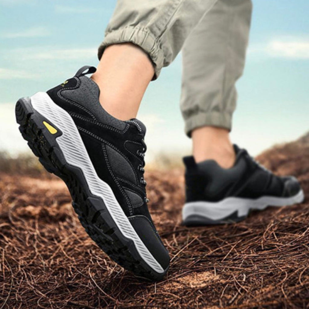 Men’s Outdoor Walking Shoes Reinforced Grip Trail Trainers