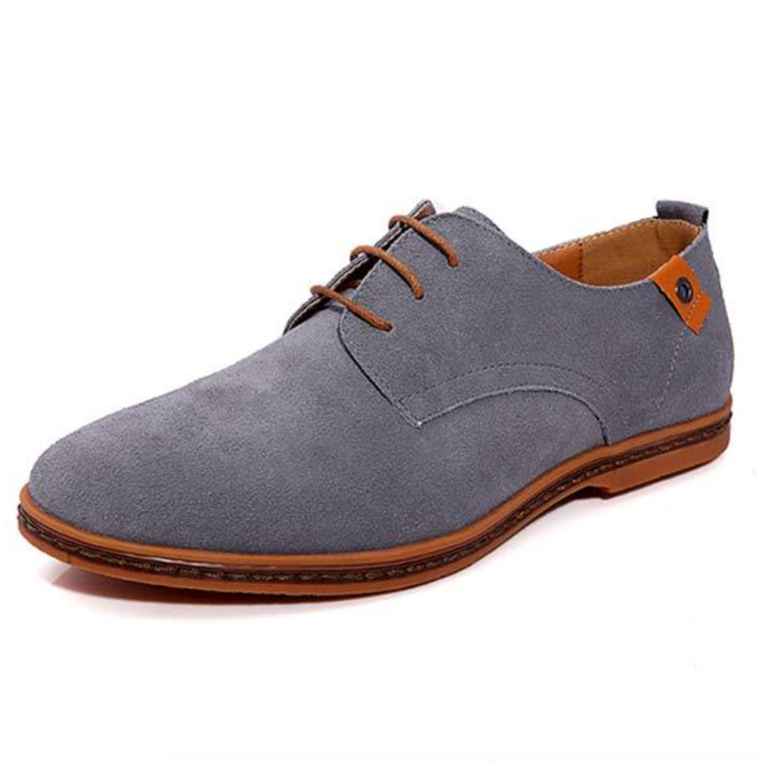 Scarpe Derby da uomo in pelle scamosciata con lacci e dettagli sulla suola
