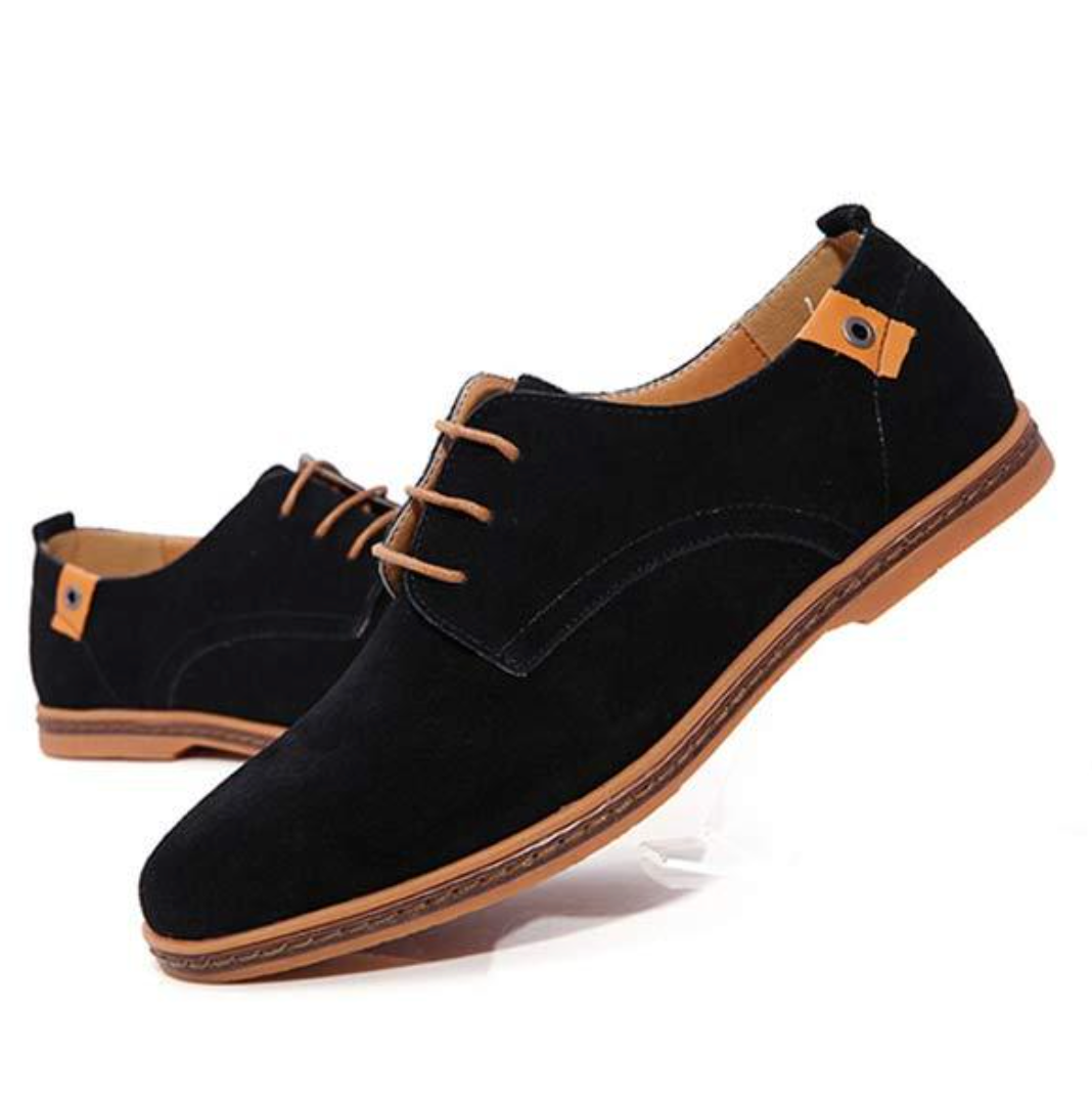 Scarpe Derby da uomo in pelle scamosciata con lacci e dettagli sulla suola
