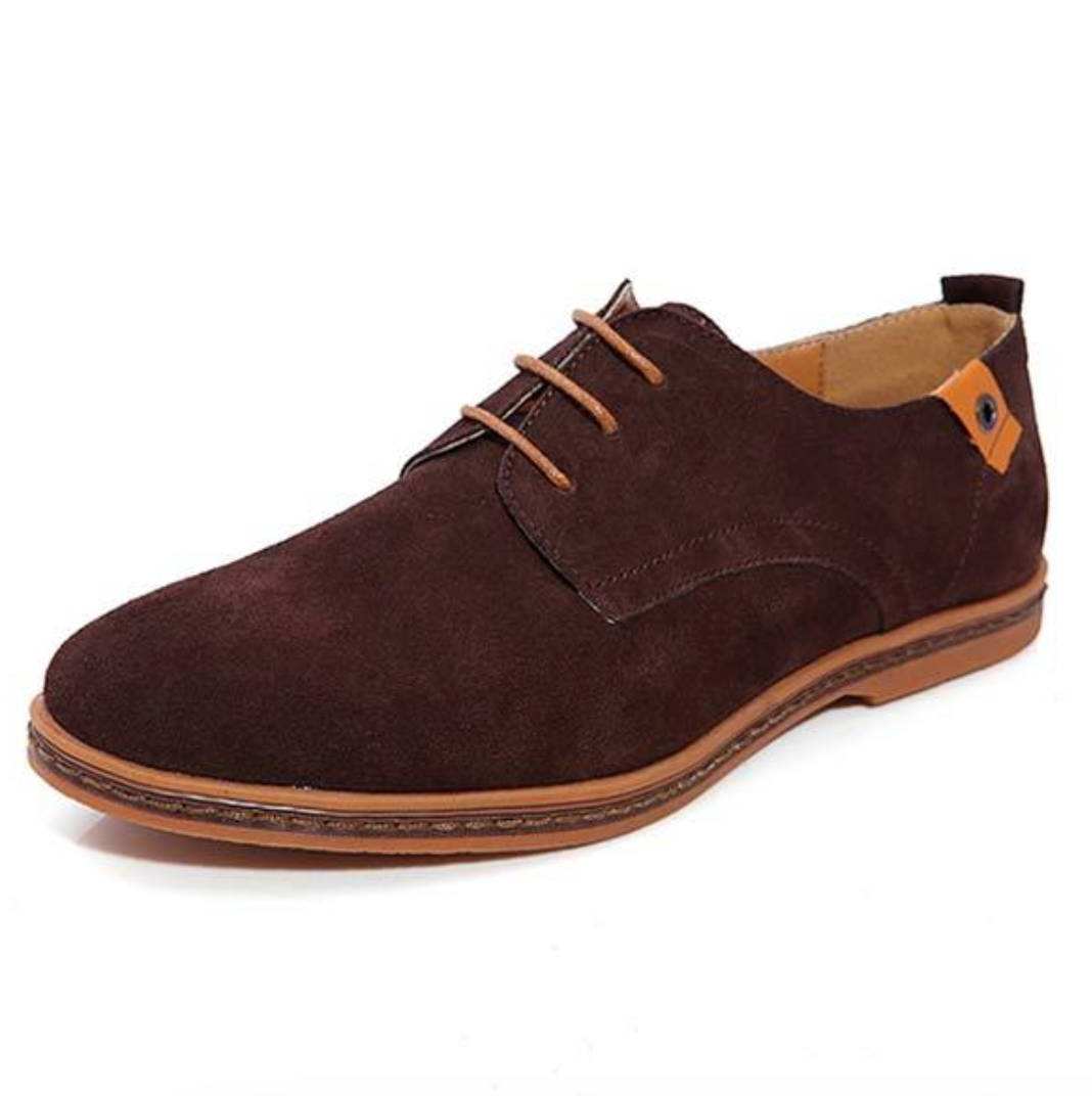 Scarpe Derby da uomo in pelle scamosciata con lacci e dettagli sulla suola