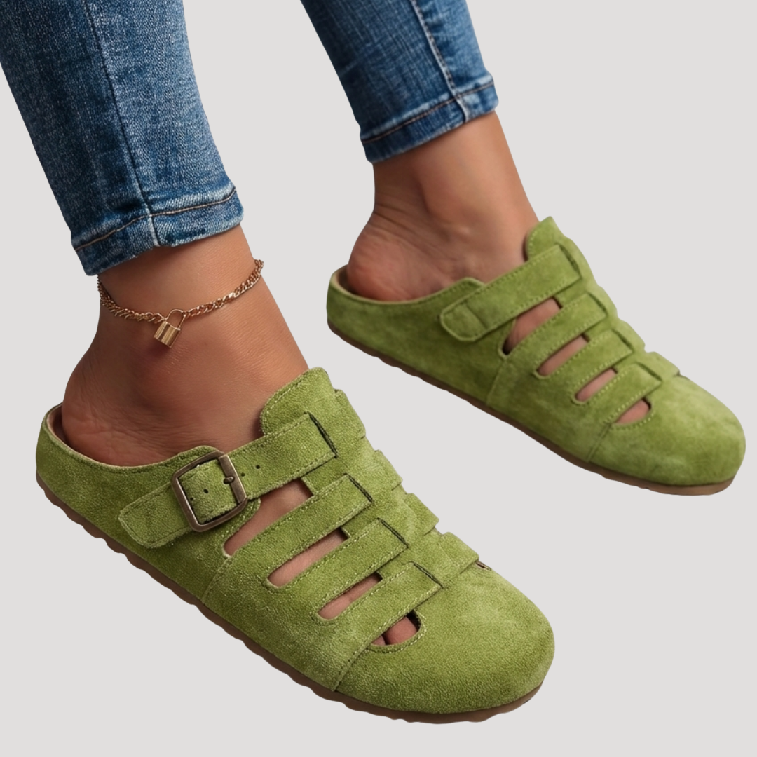 Women’s Closed-Toe Flat Clogs – Breathable Buckled Slip-On Shoes for Work and Daily Wear