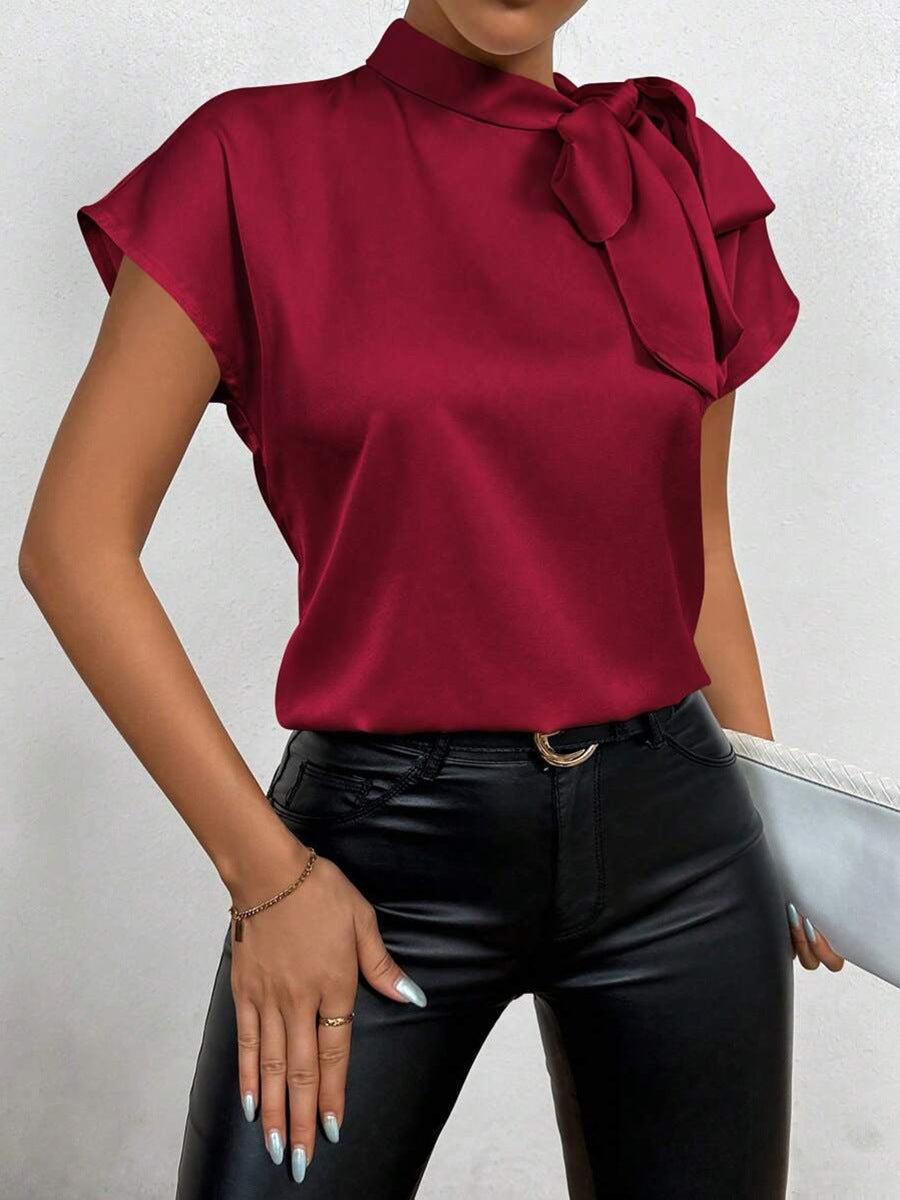 Blouse femme en satin avec nœud au col – Style élégant à manches courtes pour le bureau et les soirées