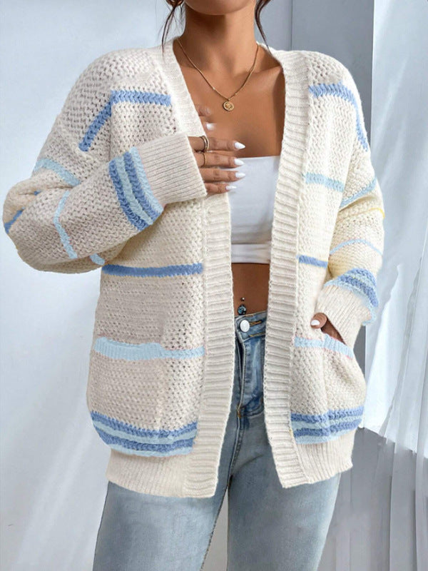 Oversized damesvest van grof open breisel - zachte laag met print en lange mouwen voor de herfst en winter