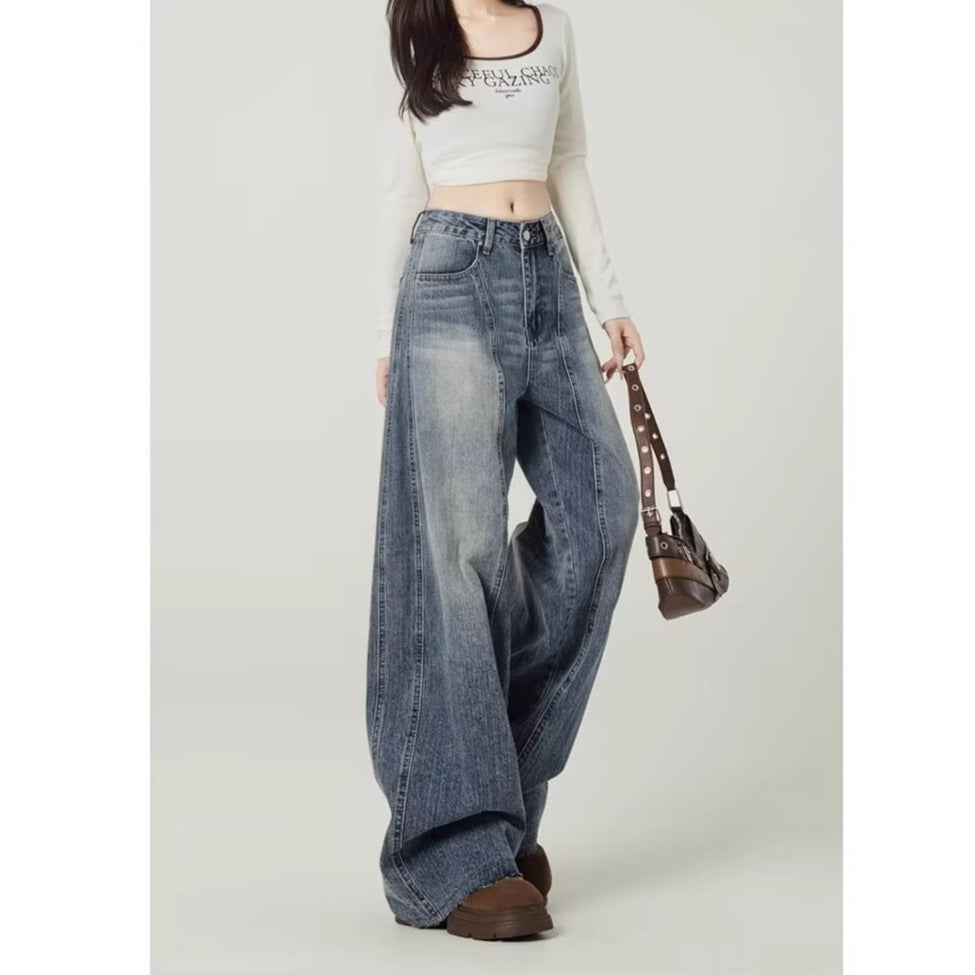 Damejeans med høj talje, vasket, brede ben og tøndeformet denim