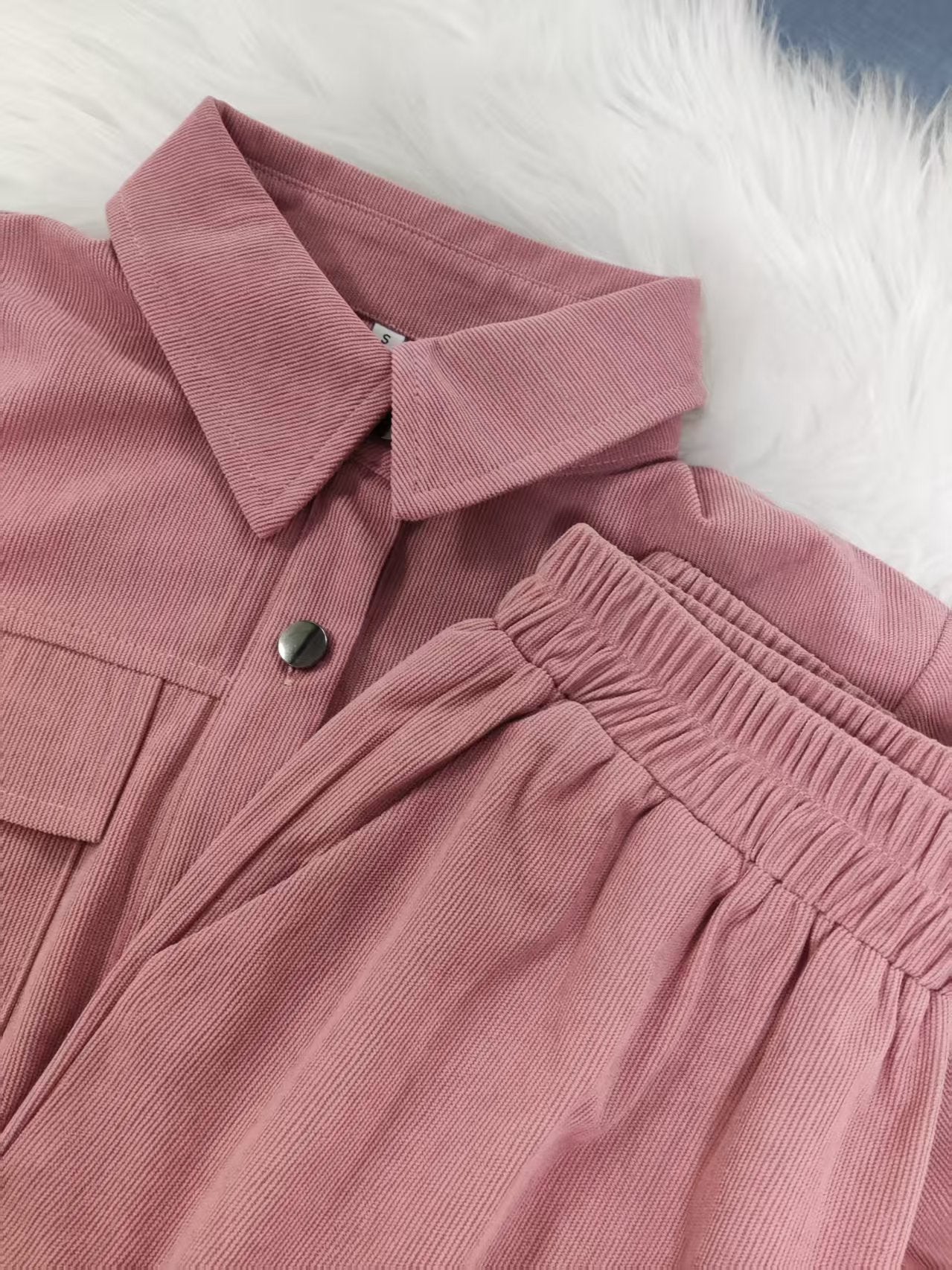 Conjunto de Blazer y Pantalones de Pana para Mujer – Suave, Cómodo, Estiloso, Casual, Elegante para el Día a Día
