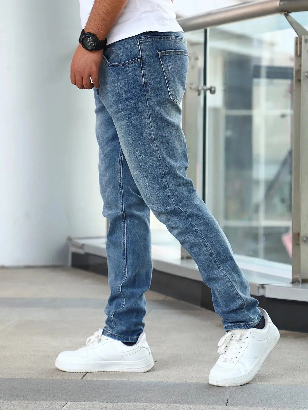 Jean slim délavé pour homme – Pantalon en denim extensible à jambes fuselées et finition décontractée épurée
