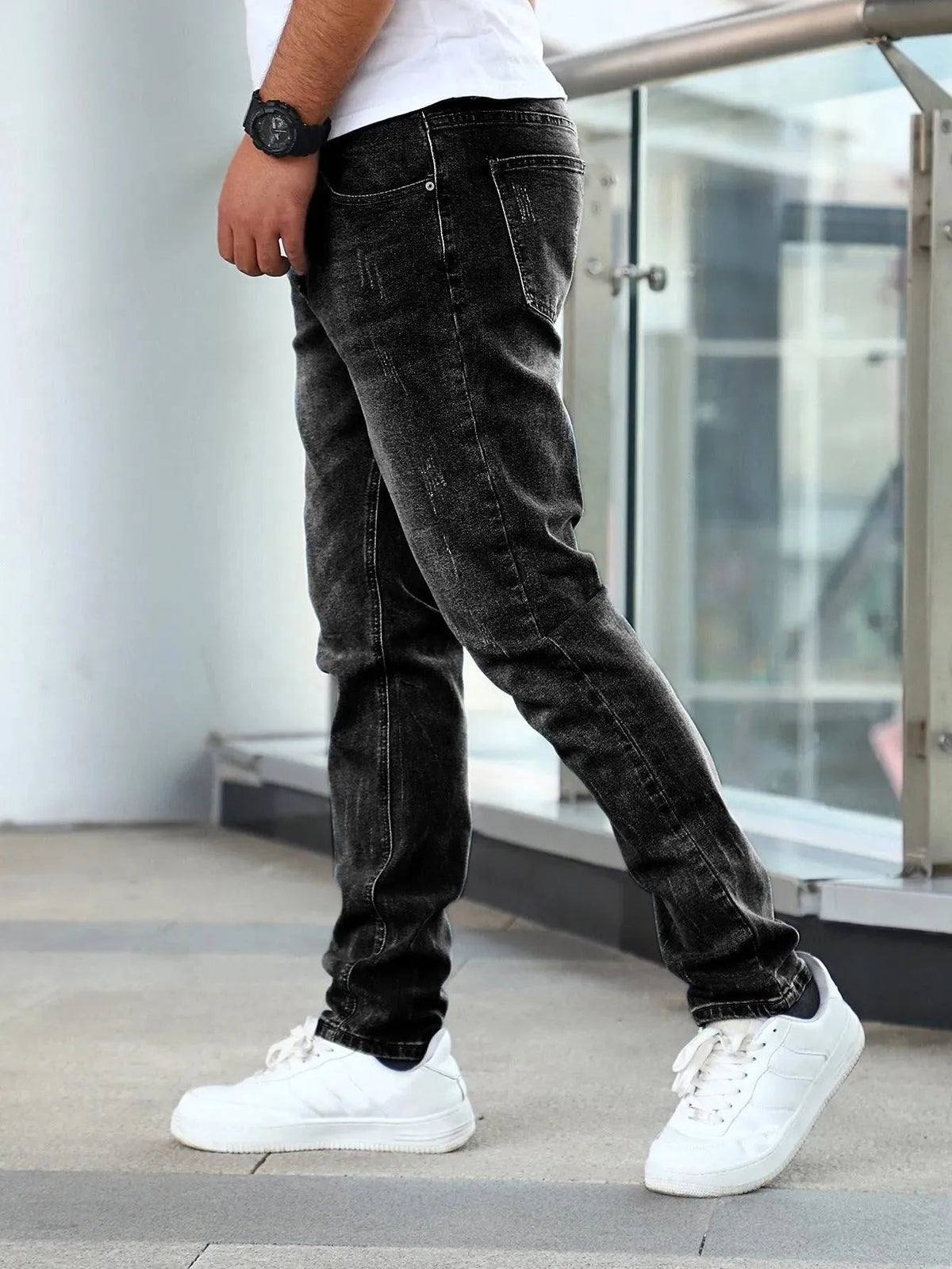 Jean slim délavé pour homme – Pantalon en denim extensible à jambes fuselées et finition décontractée épurée