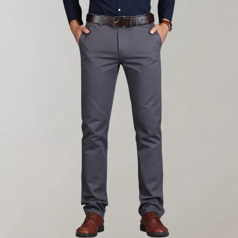 Men’s Slim-Fit Chinos – Refined Everyday Trousers for Smart Casual Wear