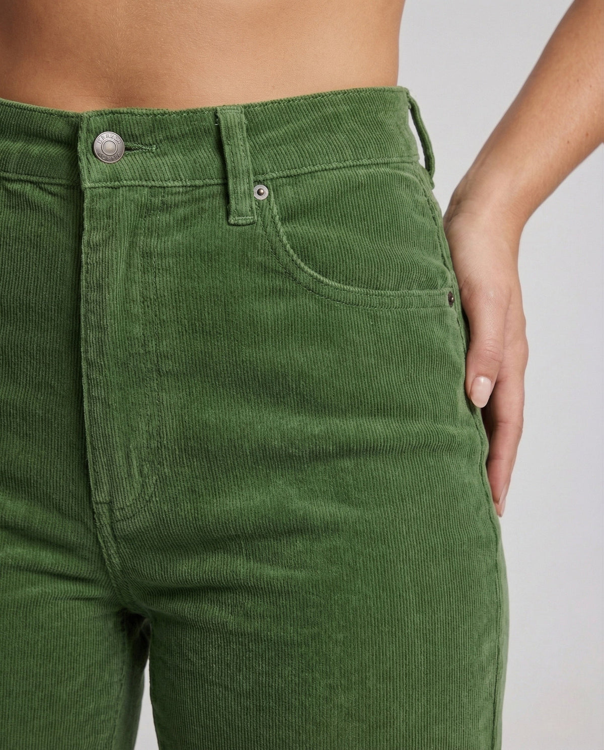 Pantaloni di velluto a coste da donna a vita alta e gamba dritta – Tessuto strutturato, ideali per l’autunno e l’inverno