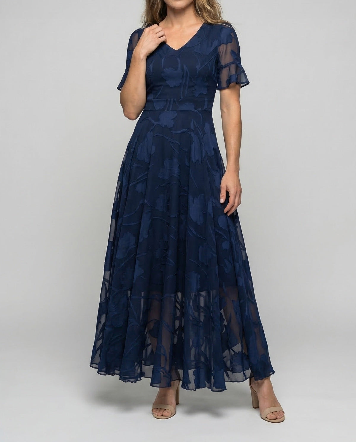 Robe longue à col V pour femme avec manches volantées transparentes et taille marquée - Coupe trapèze fluide pour les mariages et les réceptions en soirée