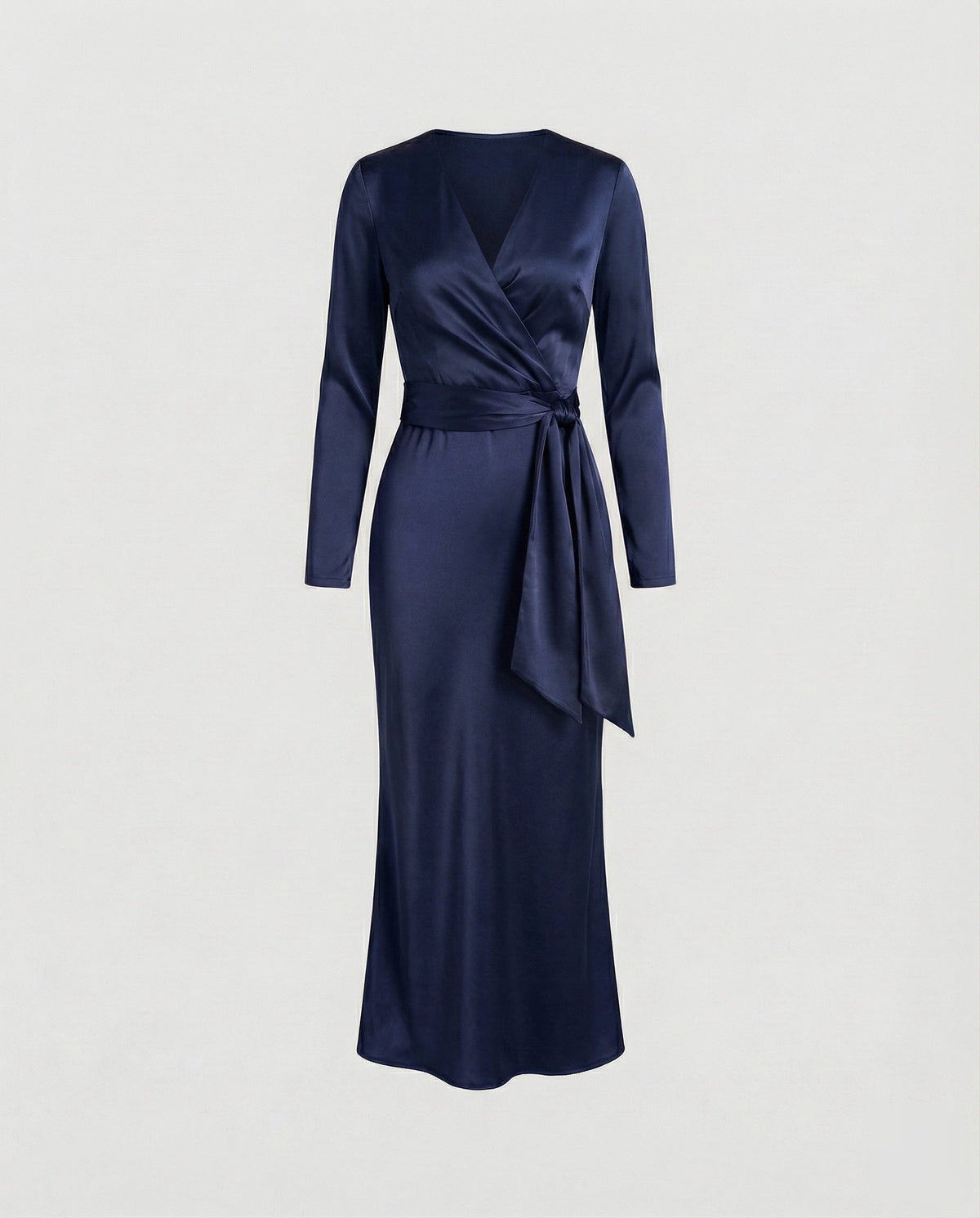 Maxikjole i satin med slå-om-effekt, knude i taljen og lange ærmer – elegant stil til særlige lejligheder