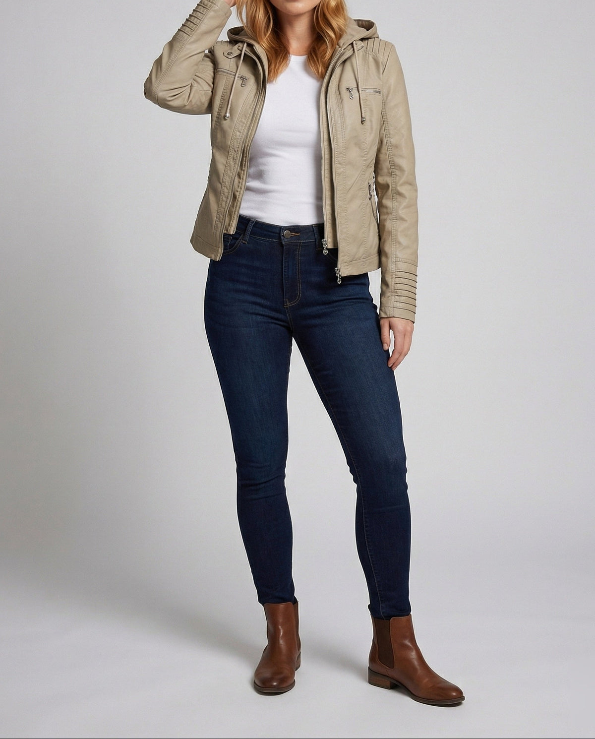 Veste motard à capuche en similicuir pour femme, avec poches zippées - Coupe ajustée et coutures apparentes, idéale pour l’automne et le printemps