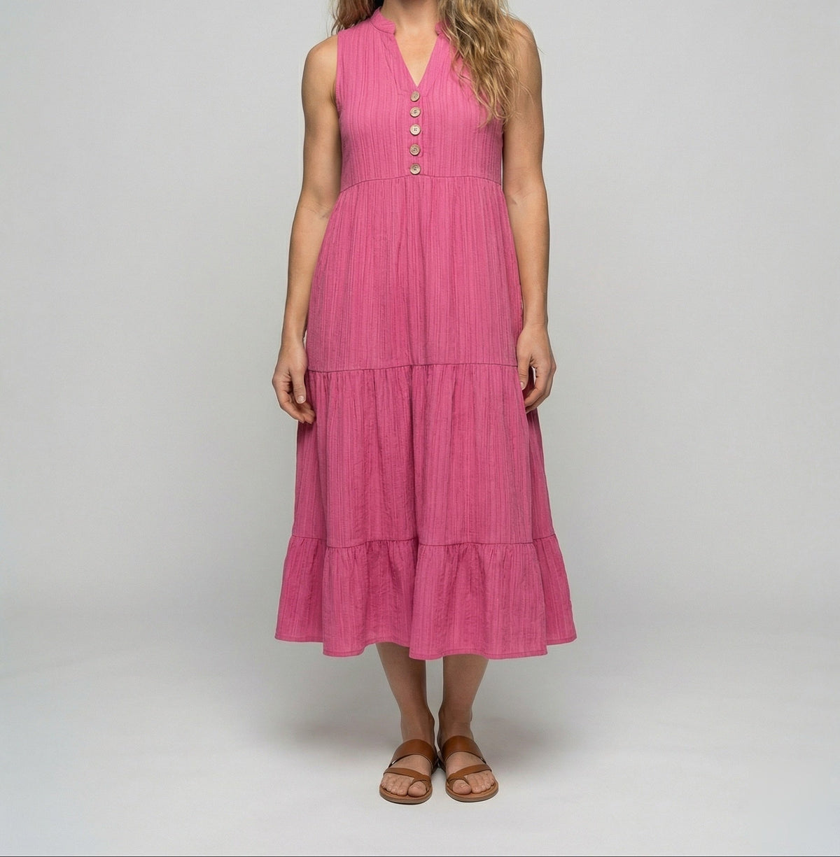 Robe midi texturée à volants pour femme, avec encolure échancrée – Modèle sans manches à détails boutonnés, idéal pour les vacances d’été et les sorties de tous les jours