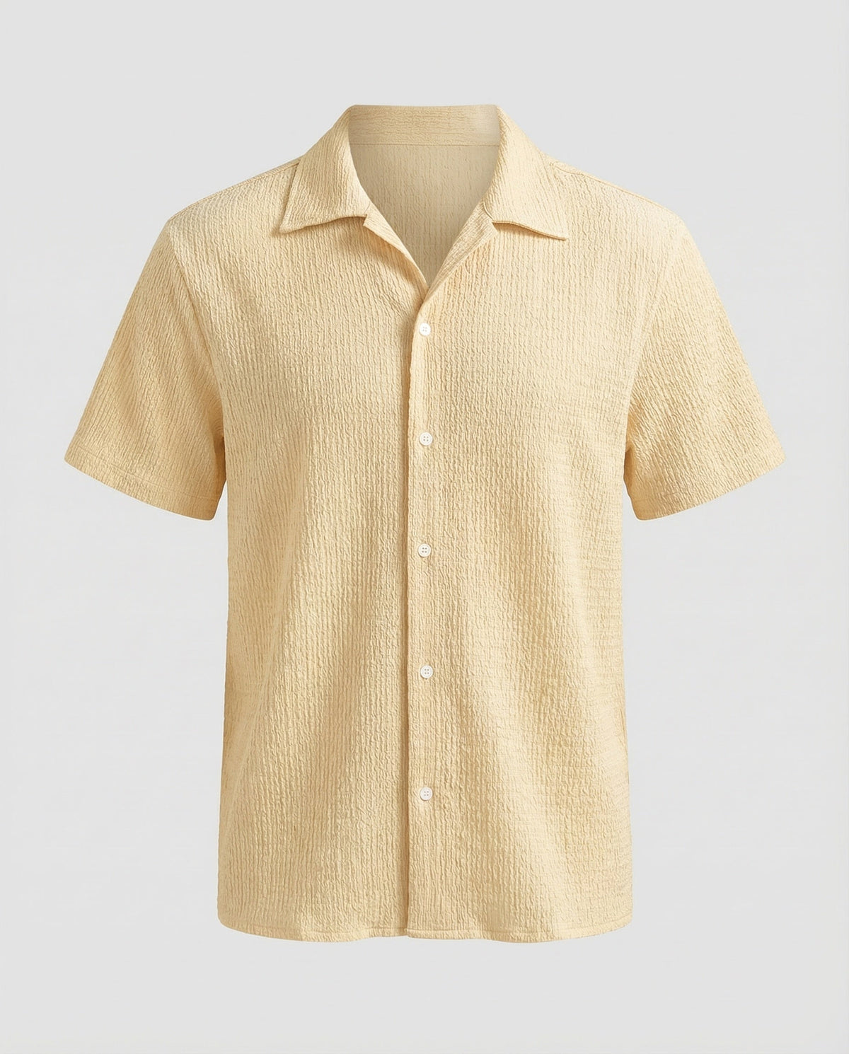 Camisa de gola camp e manga curta com textura enrugada para homem – Modelo descontraído com botões para viagens de verão e looks de fim de semana