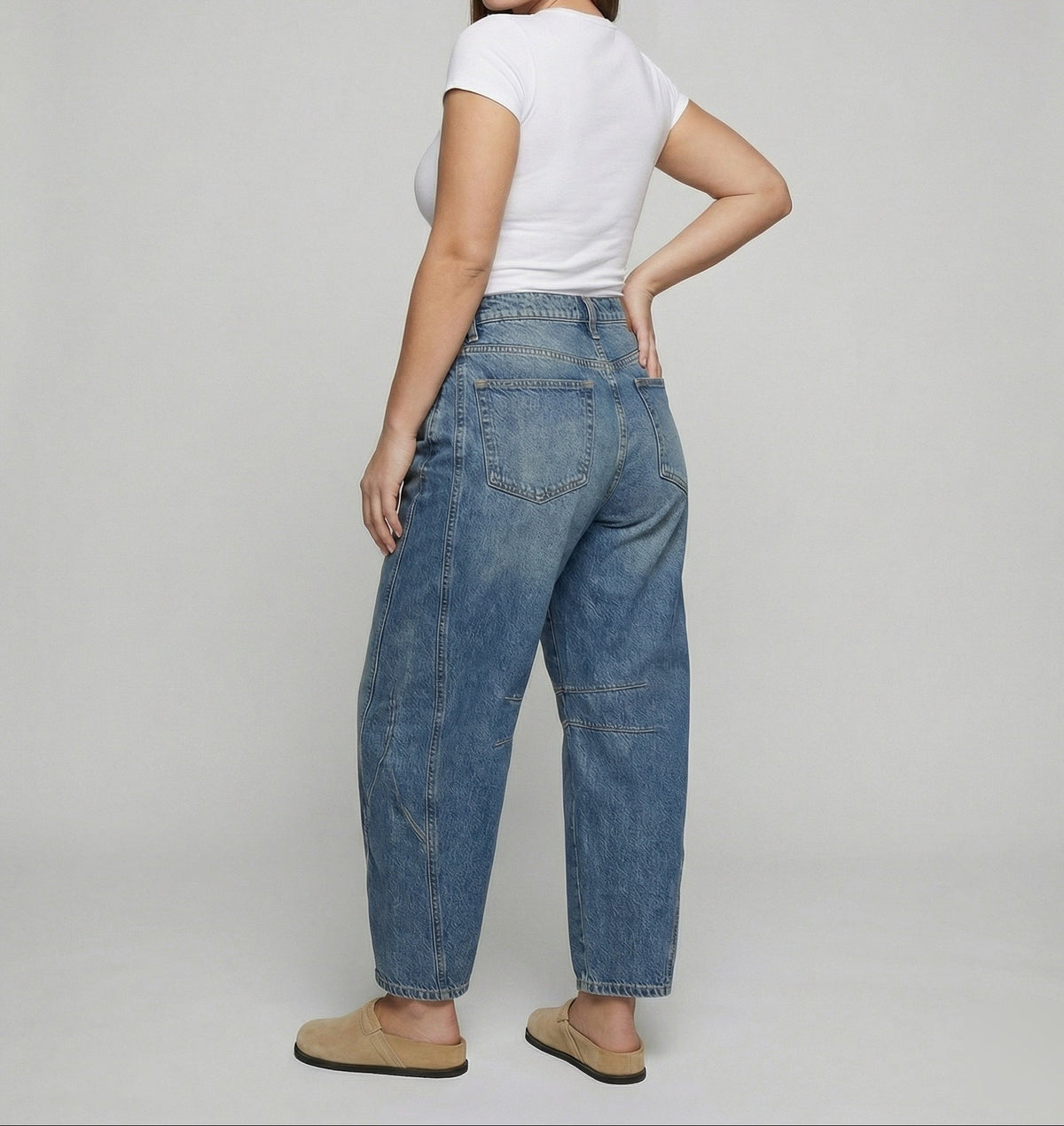 Afslappede jeans med tøndeformede ben til kvinder - løstsiddende denimbukser med buede ben og knæsømme til afslappet streetwear