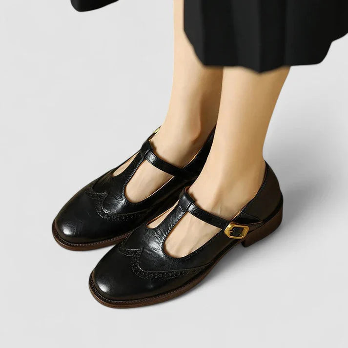 Scarpe Mary Jane da donna con dettaglio cinturino e fibbia